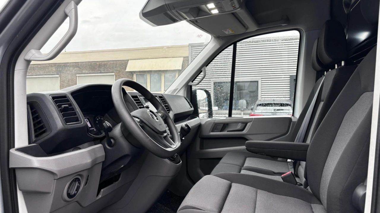 VW Bedrijfswagens Crafter L3H3 2.0 TDI 140pk 3.0T Highline