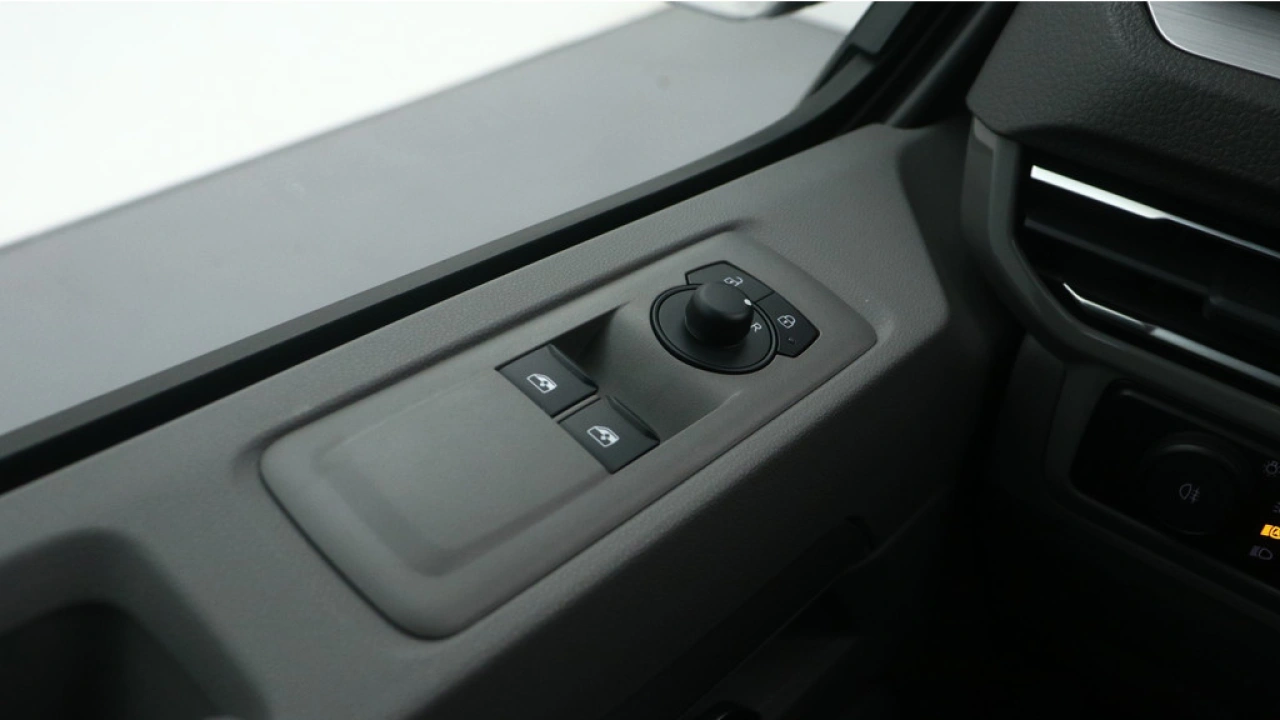 VW Bedrijfswagens Transporter L1H1 2.0 TDI 150PK Life-Intro