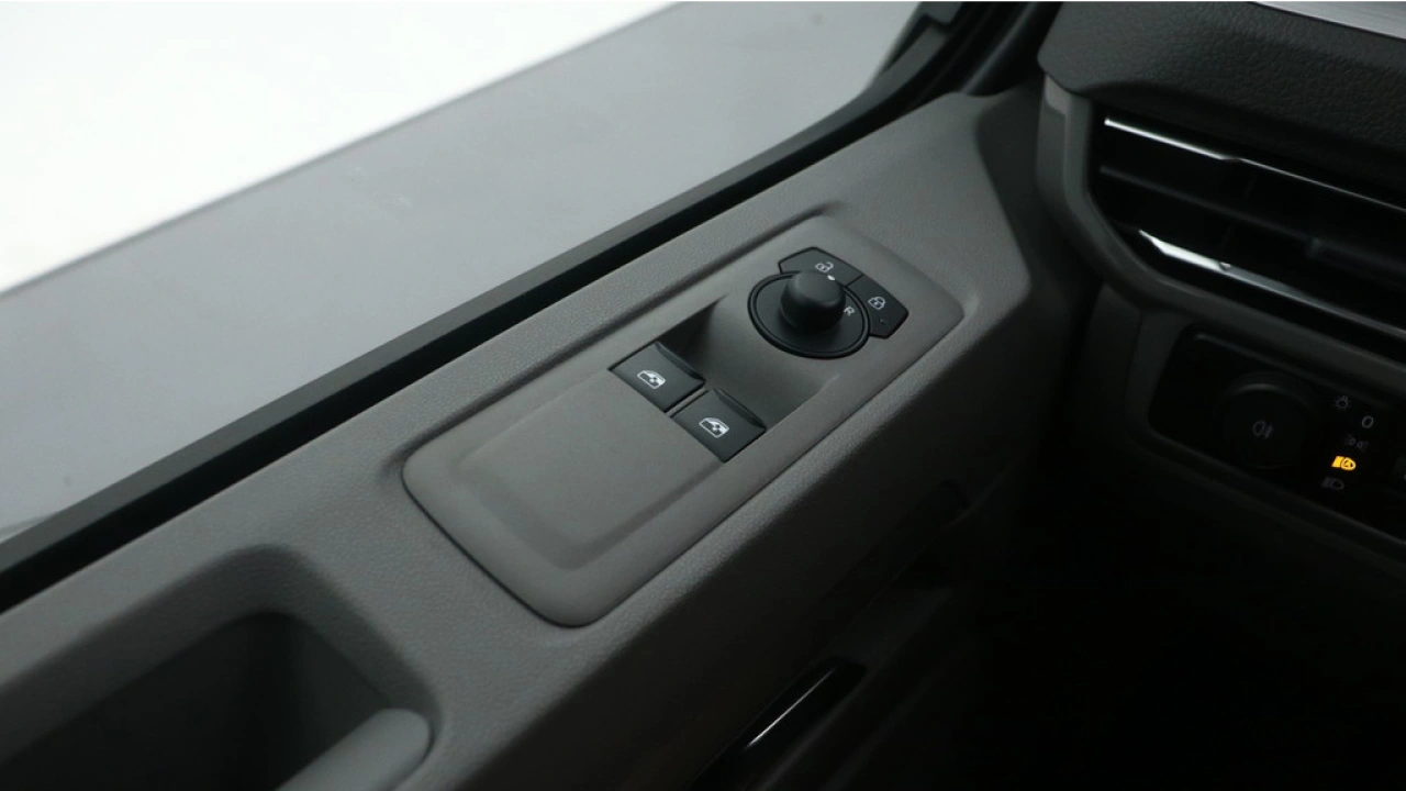 VW Bedrijfswagens Transporter L1H1 2.0 TDI 110PK Life-Intro