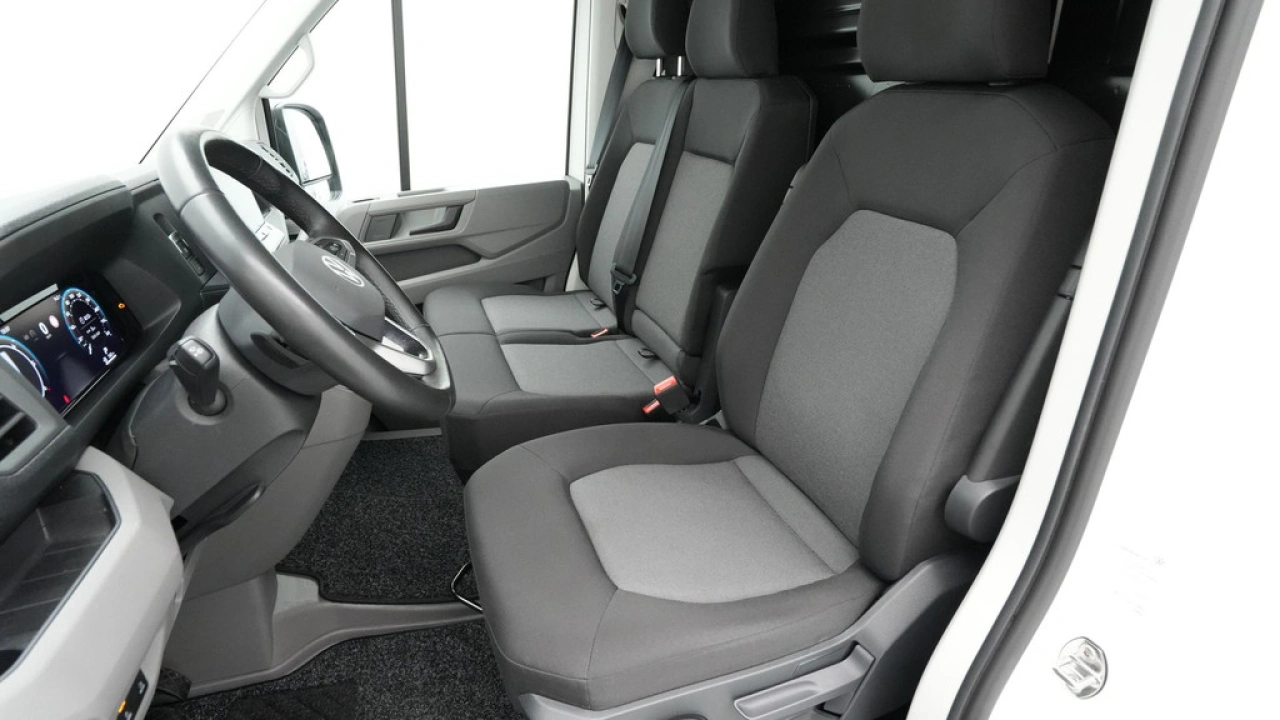 VW Bedrijfswagens Crafter L4H3 2.0 TDI 140PK 3.5T Automaat Highline