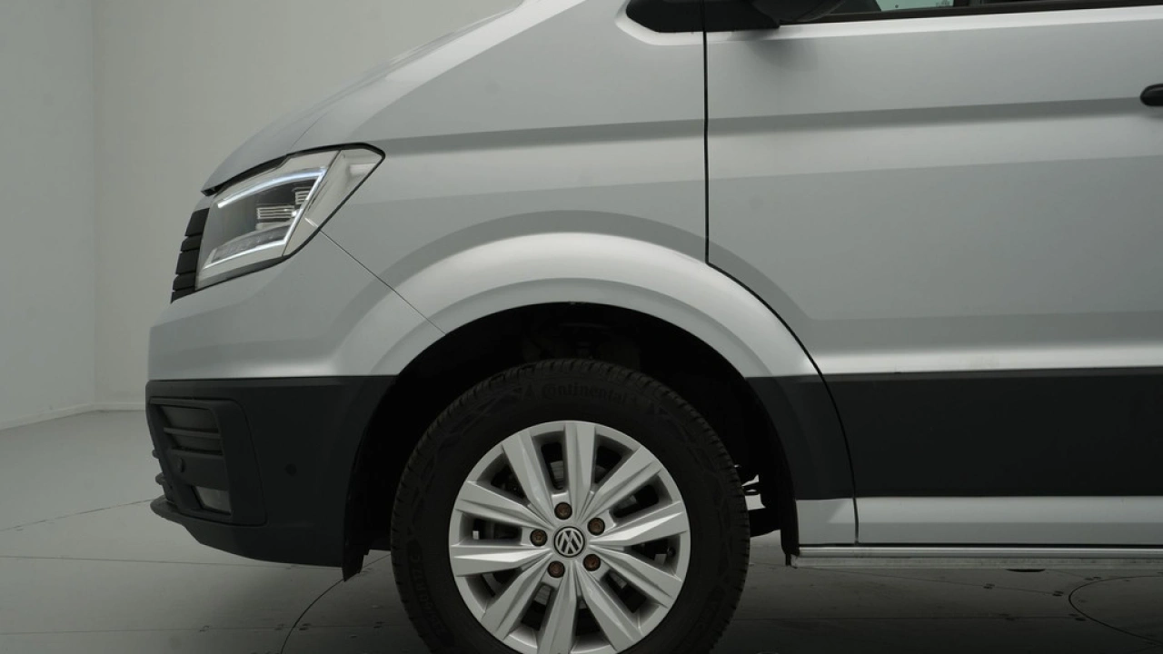 VW Bedrijfswagens Crafter L3H3 2.0 TDI 177PK Automaat Exclusive-Edition