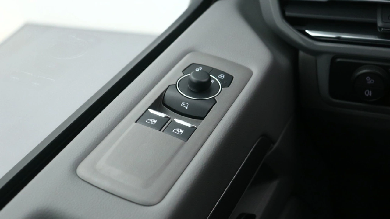 VW Bedrijfswagens Transporter L2H1 2.0 TDI 150PK Style-Intro