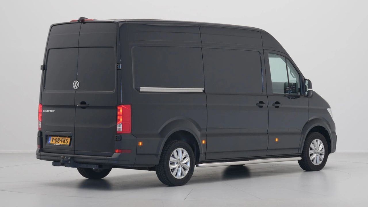 VW Bedrijfswagens Crafter L3H3 2.0 TDI 140pk 3.5T Exclusive-Edition