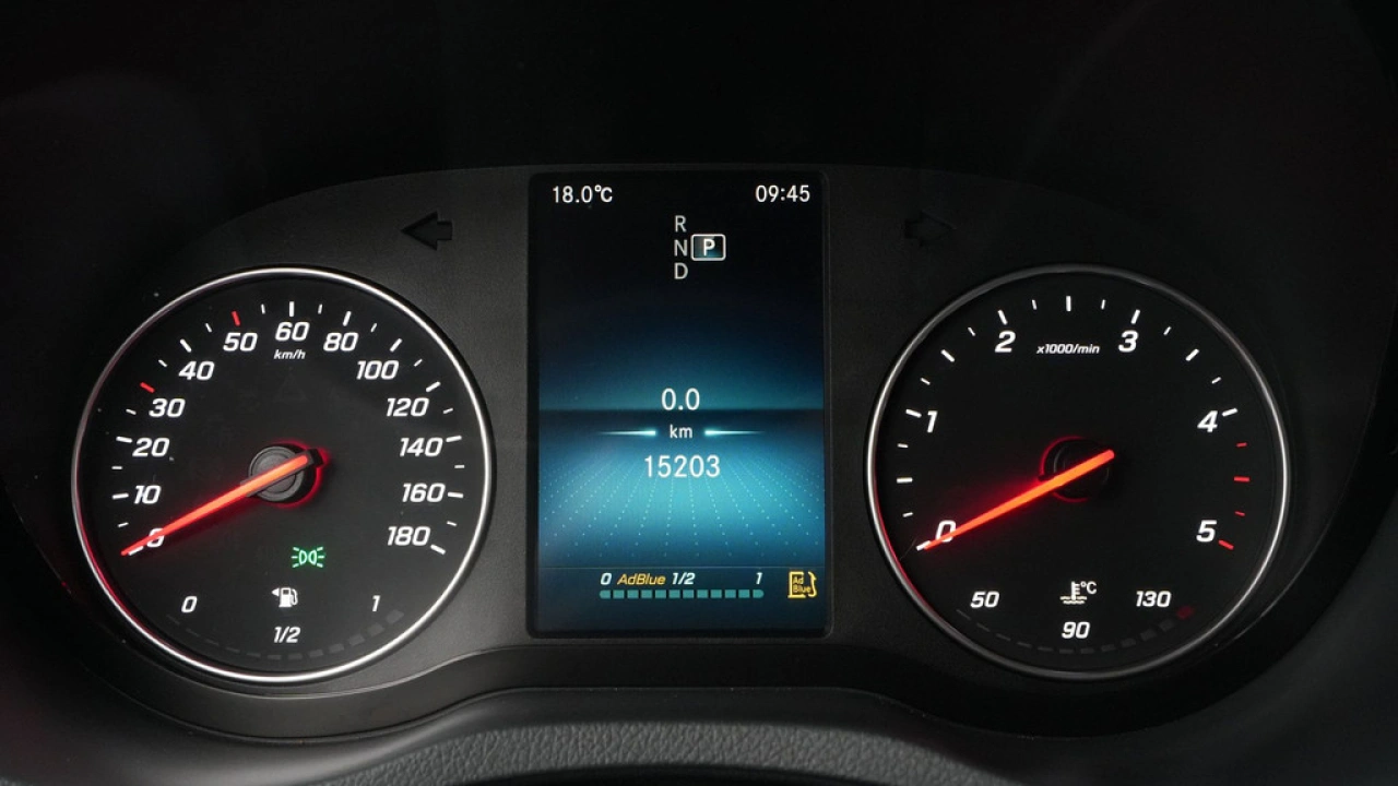 Mercedes-Benz Sprinter Dubbele Cabine 319 2.0 CDI 140kW 190PK L3H3 AUT