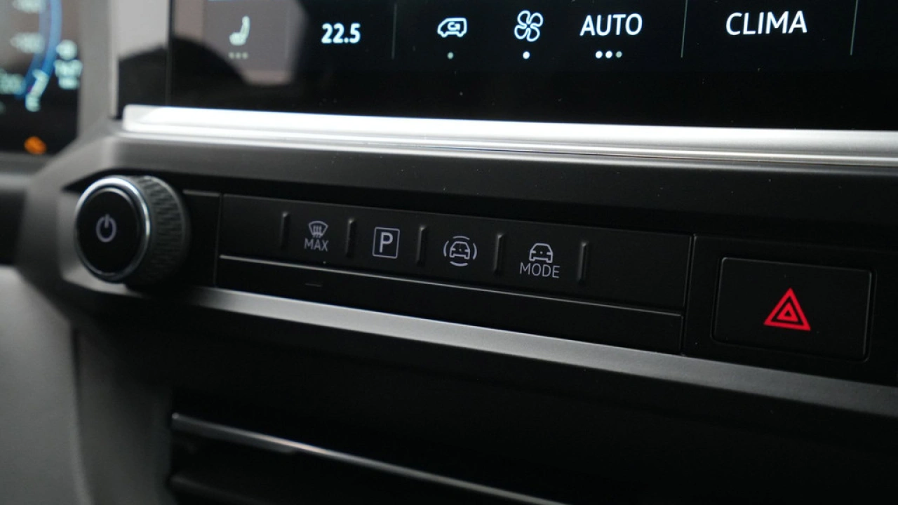 VW Bedrijfswagens Transporter L1H1 2.0 TDI 170PK Automaat Bulli-Intro