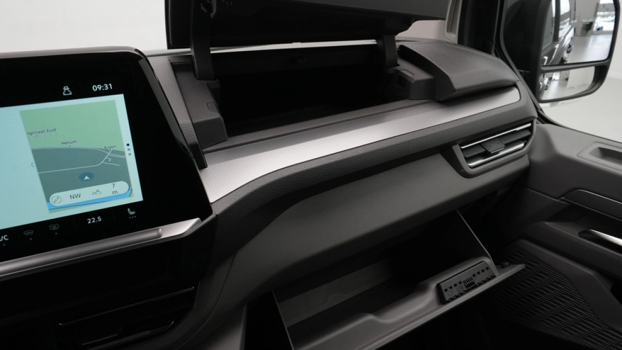 VW Bedrijfswagens Transporter L1H1 2.0 TDI 170PK Automaat Bulli-Intro