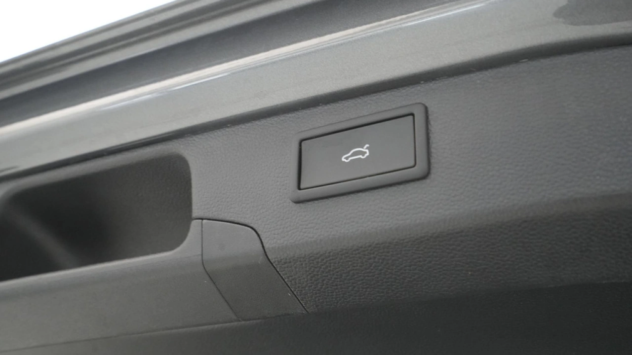 Volkswagen Passat Variant 1.5 eTSI 150pk R-Line Business