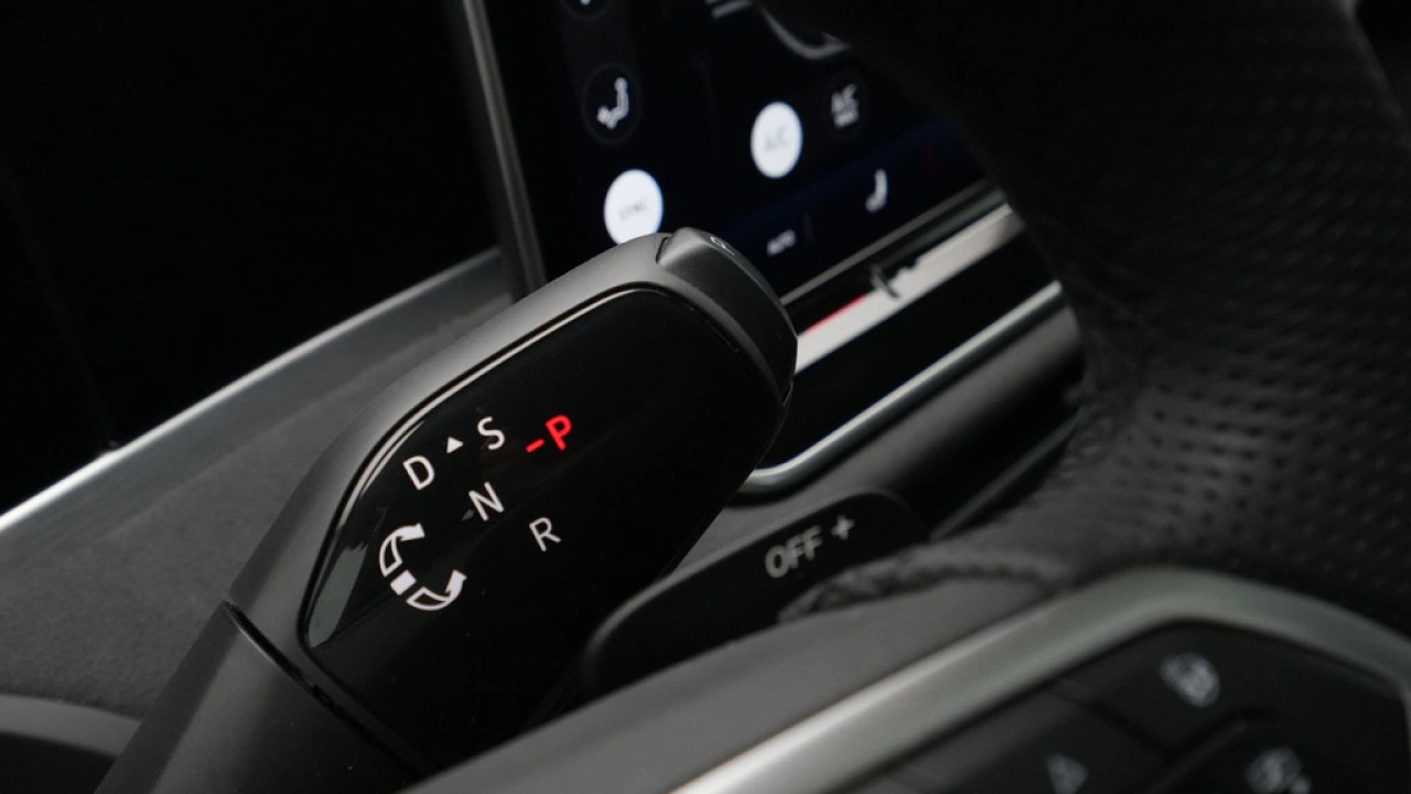 Volkswagen Passat Variant 1.5 eTSI 150pk R-Line Business