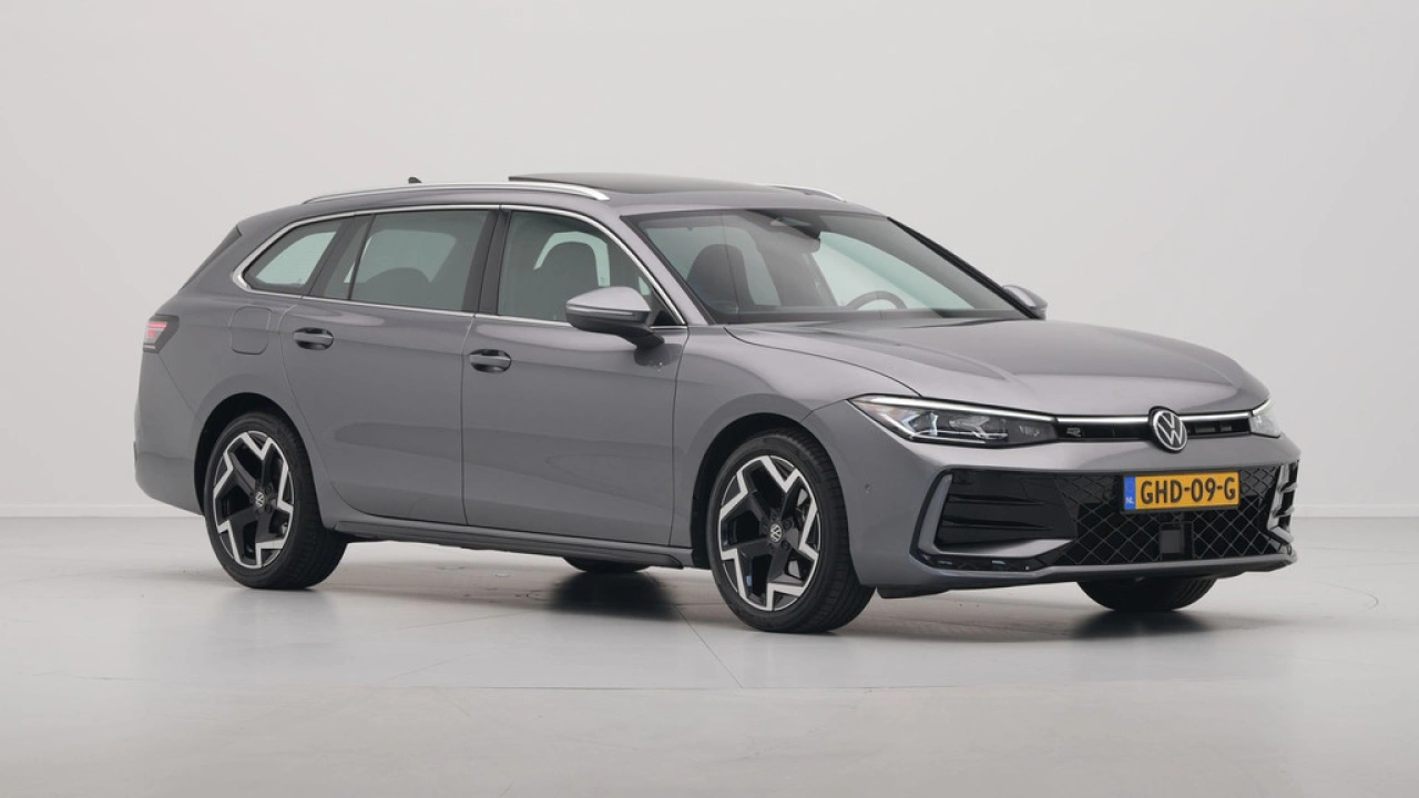 Volkswagen Passat Variant 1.5 eTSI 150pk R-Line Business