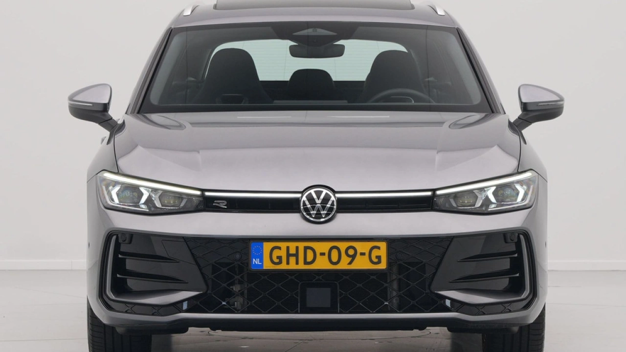 Volkswagen Passat Variant 1.5 eTSI 150pk R-Line Business