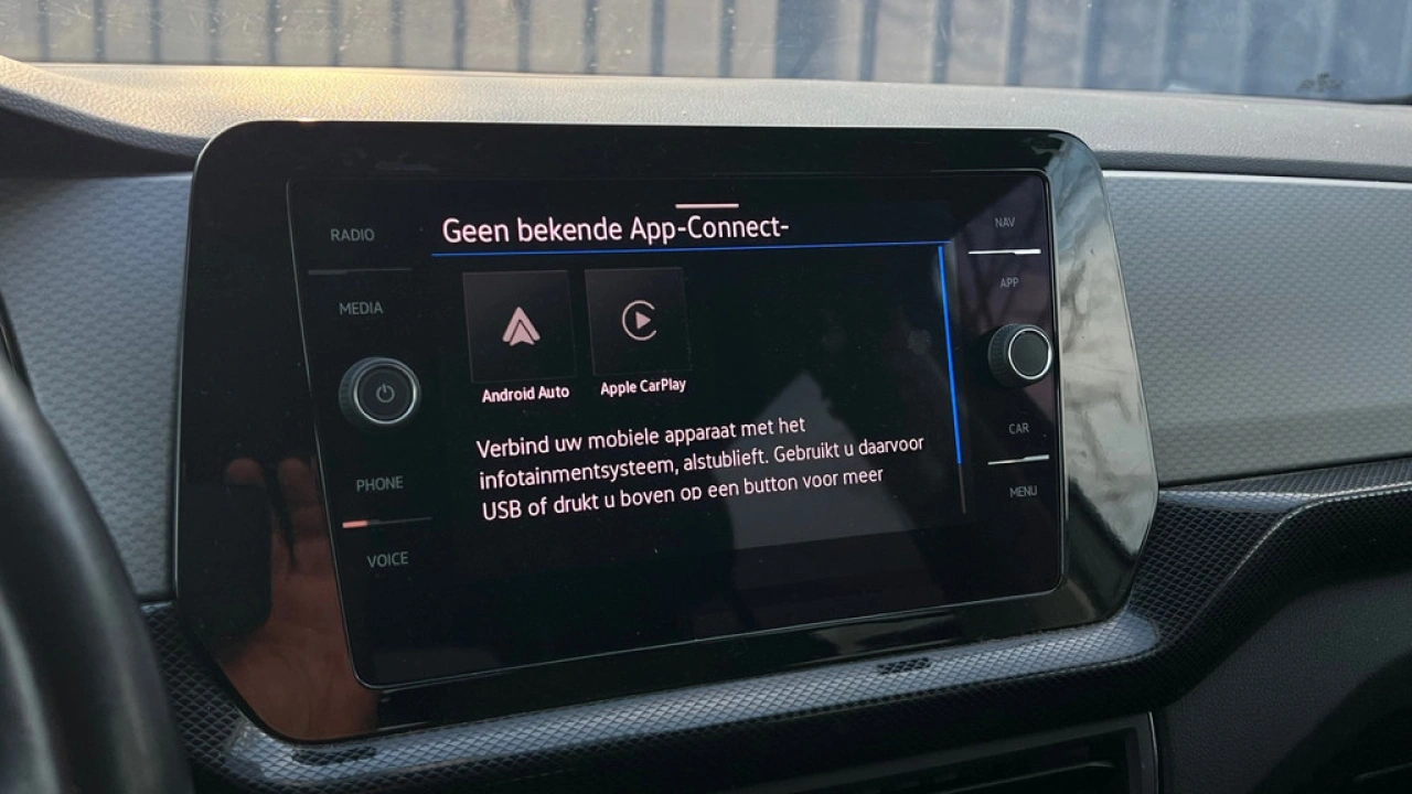 Volkswagen T-Cross 1.0 TSI 95pk Life Edition App Connect Camera