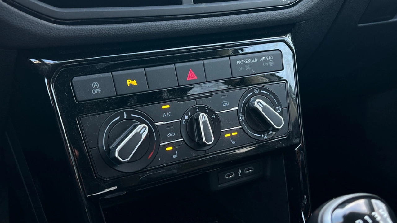 Volkswagen T-Cross 1.0 TSI 95pk Life Edition App Connect Camera