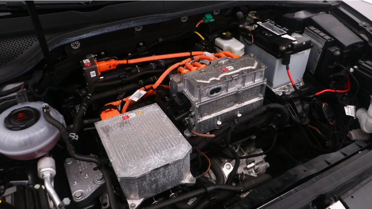 Volkswagen e-Golf E-DITION 36 kWh 136pk SOH 90% Navigatie