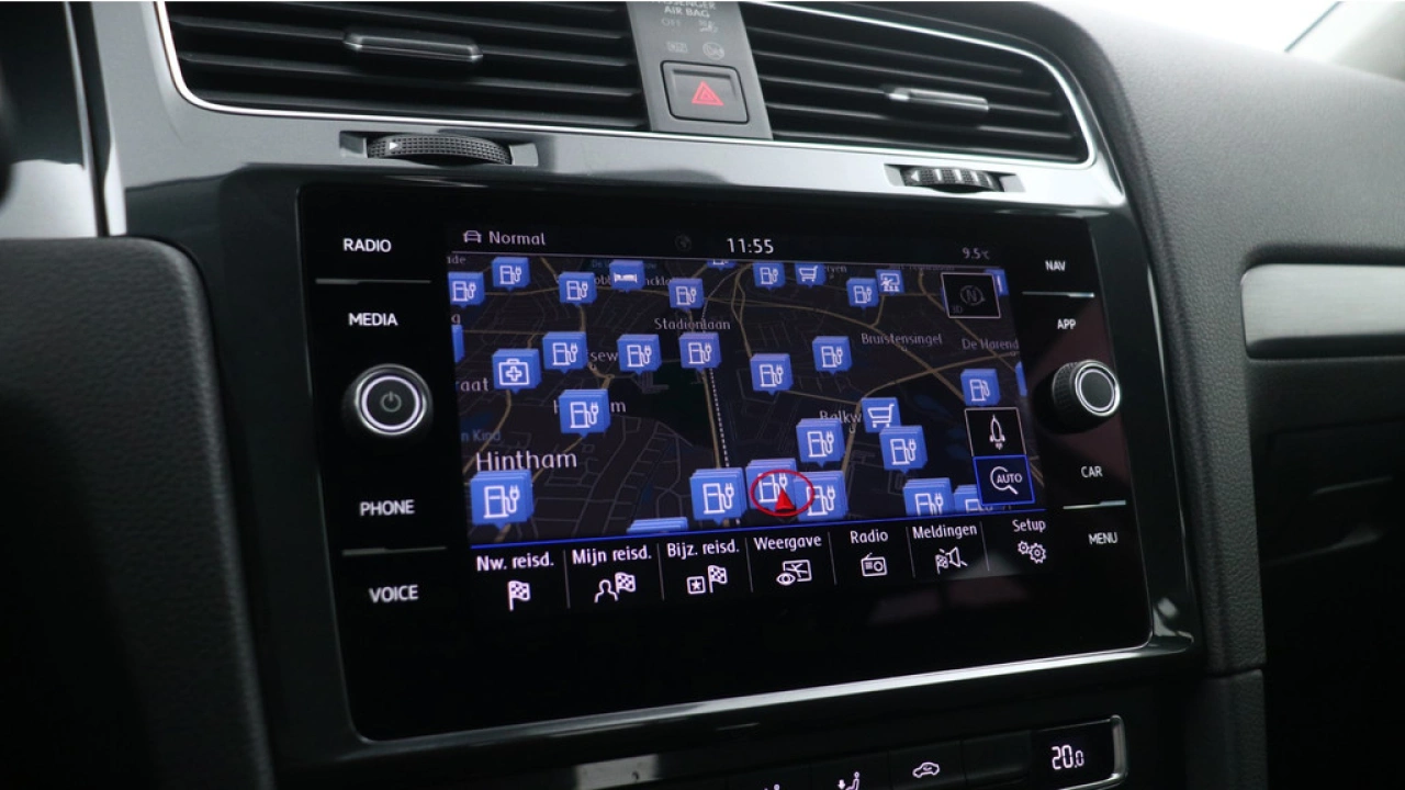 Volkswagen e-Golf E-DITION 36 kWh 136pk SOH 90% Navigatie