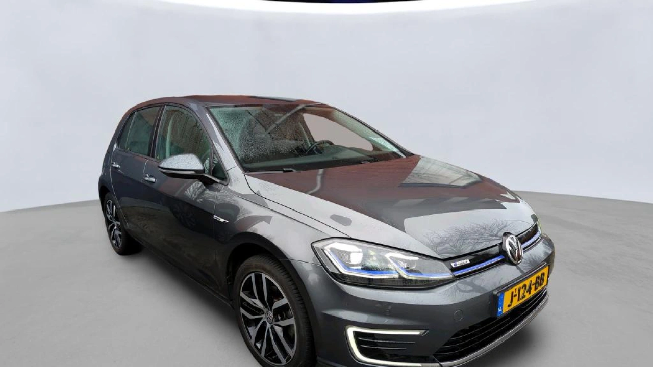 Volkswagen e-Golf E-DITION 36 kWh 136pk Navigatie