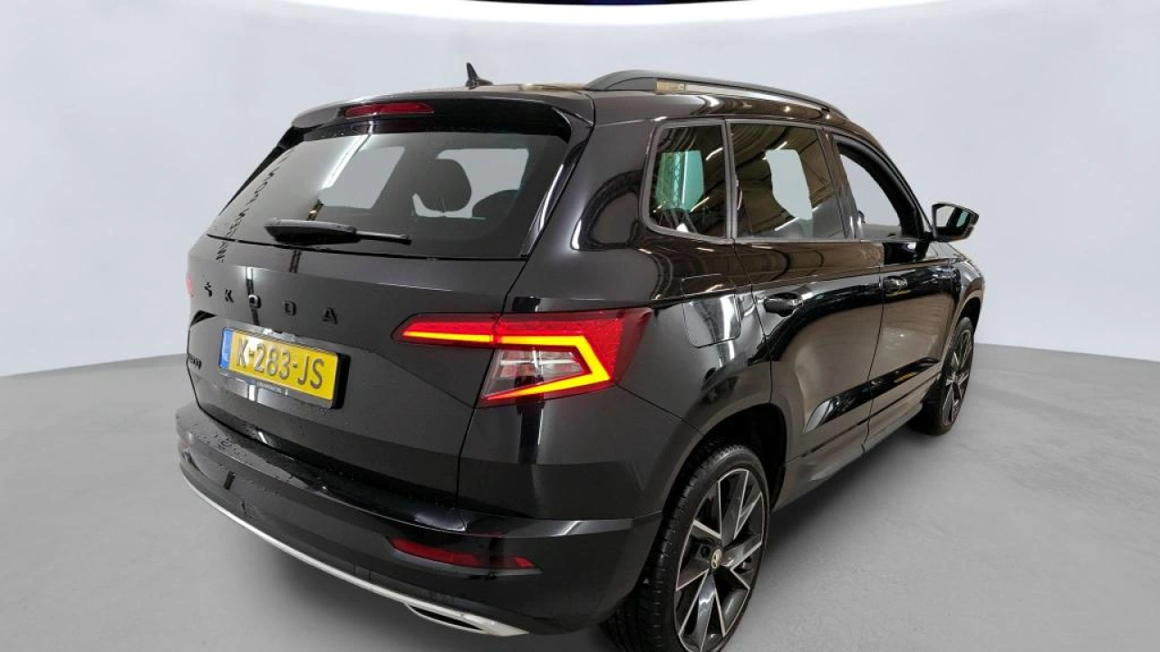 Škoda Karoq 1.5 TSI ACT Sportline Business