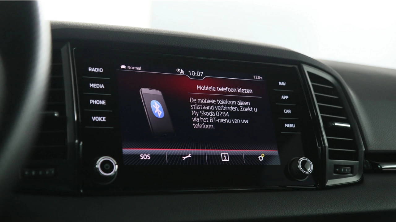 Škoda Karoq 1.5 TSI ACT Sportline Business