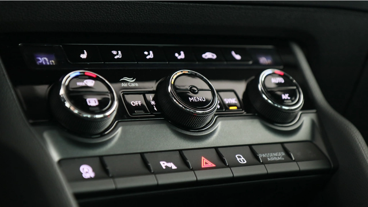 Škoda Karoq 1.5 TSI ACT Sportline Business