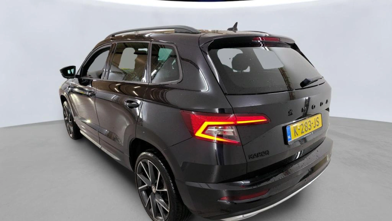 Škoda Karoq 1.5 TSI ACT Sportline Business