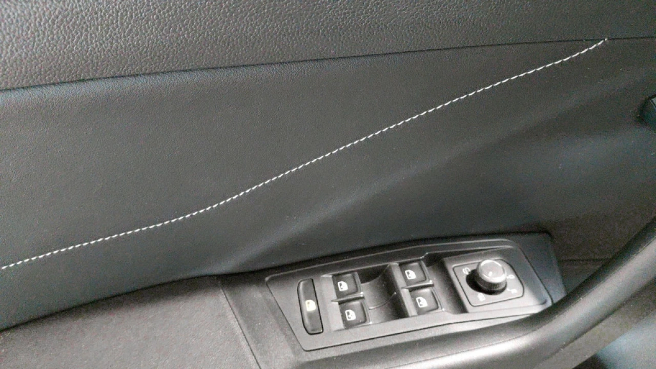 Volkswagen T-Roc 1.0 TSI R-Line | Black Style | Multimedia | Camera