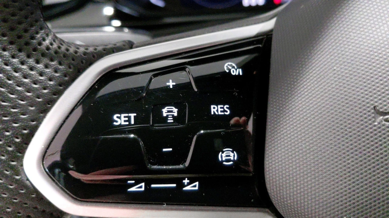 Volkswagen T-Roc 1.0 TSI R-Line | Black Style | Multimedia | Camera