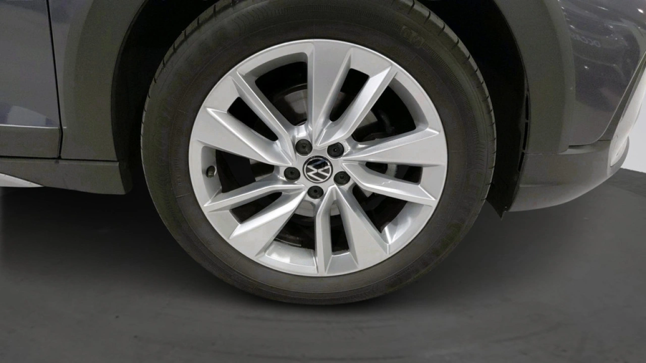 Volkswagen Taigo 1.0 TSI Life Edition | Camera | Privacy Glass | 17