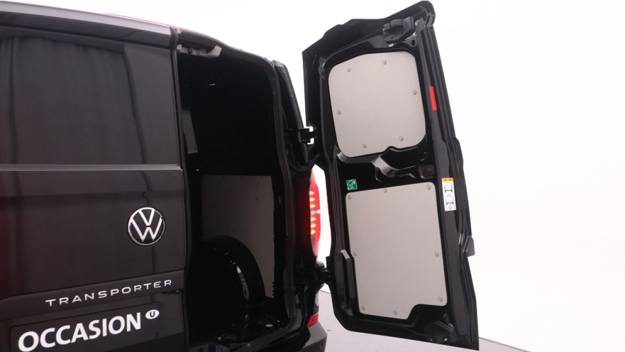 VW Bedrijfswagens Transporter L1H1 2.0 TDI 110kW 150PK Style-Intro