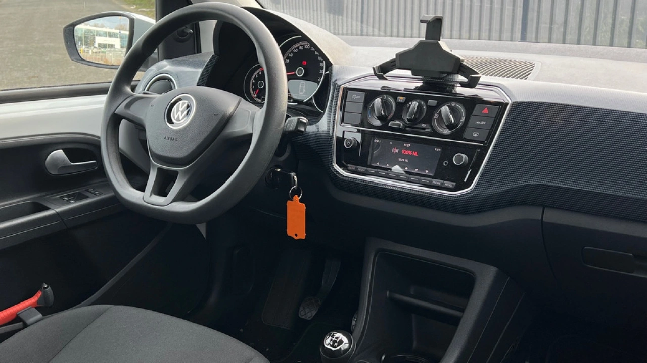 Volkswagen up! 1.0 65pk Airco Lane Assist Bluetooth