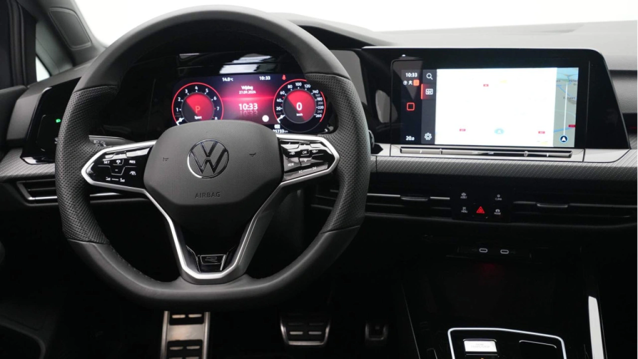 Volkswagen Golf Variant 1.5 eTSI 130pk DSG R-Line Navigatie