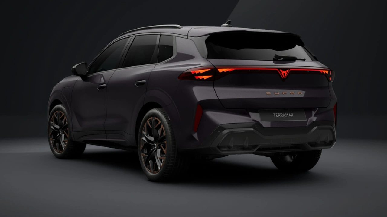 CUPRA Terramar 1.5 TSI e-Hybrid VZ Performance
