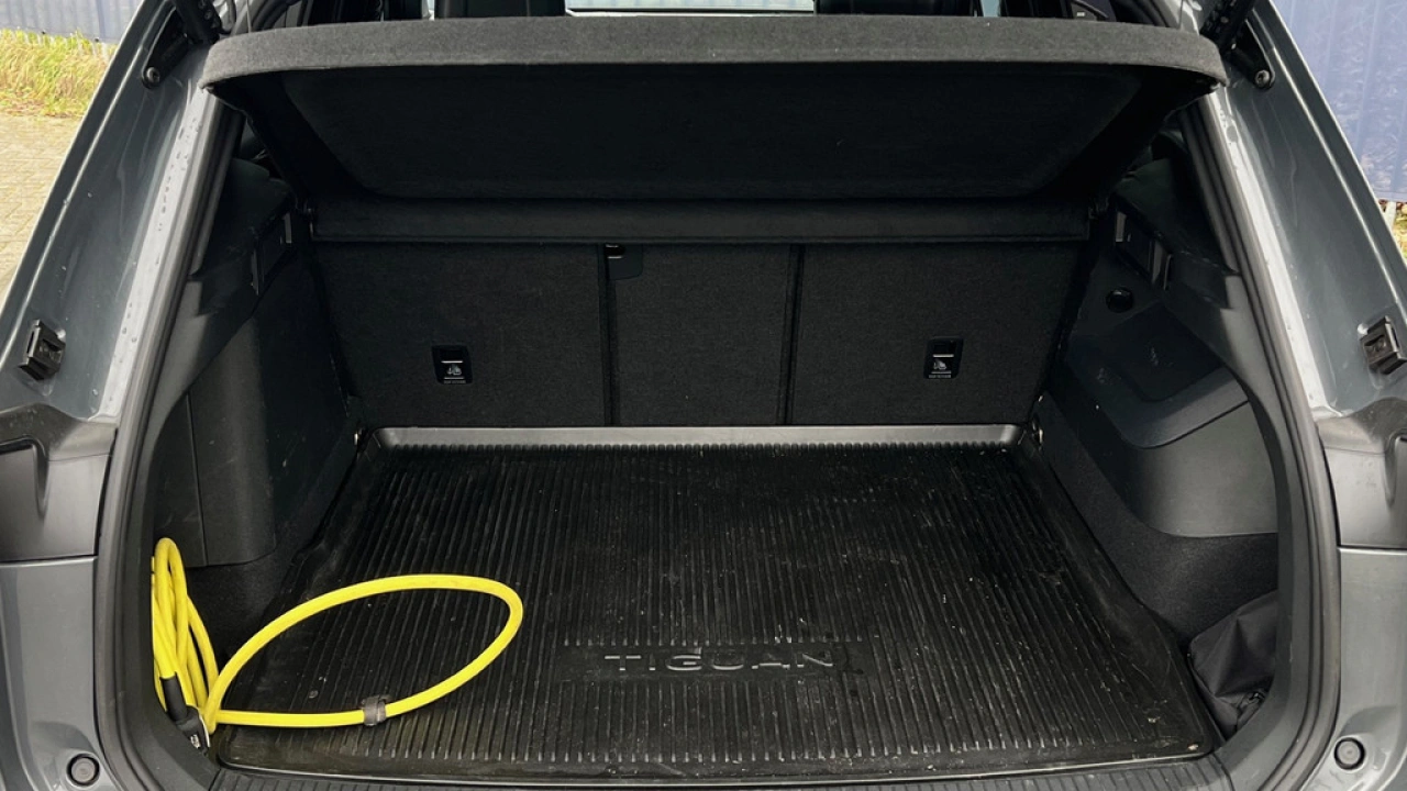 Volkswagen Tiguan 1.5 eHybrid 204pk DSG R-Line Edition Leder Trekhaak Panoramadak