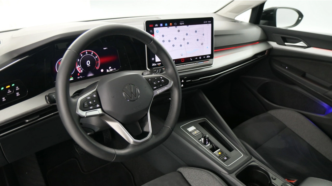 Volkswagen Golf 1.5 eHybrid 204pk Life Edition DSG