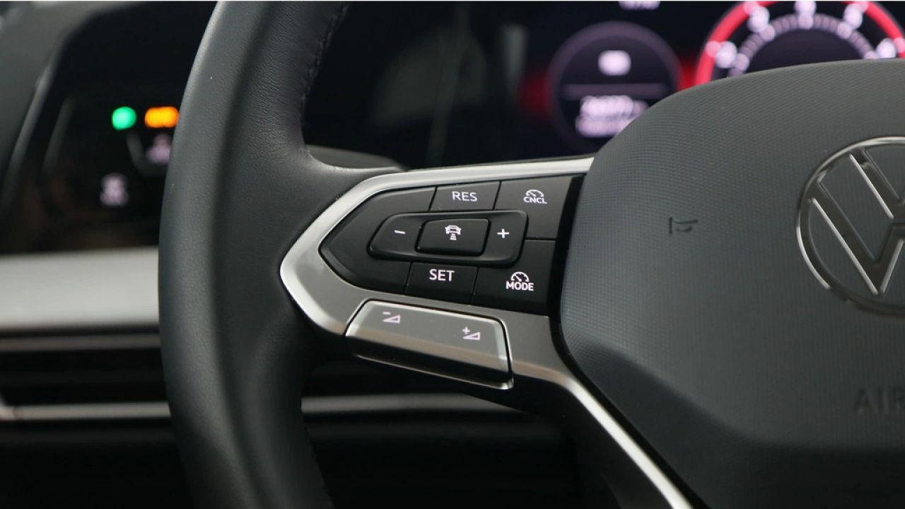 Volkswagen Golf 1.5 eHybrid 204pk Life Edition DSG