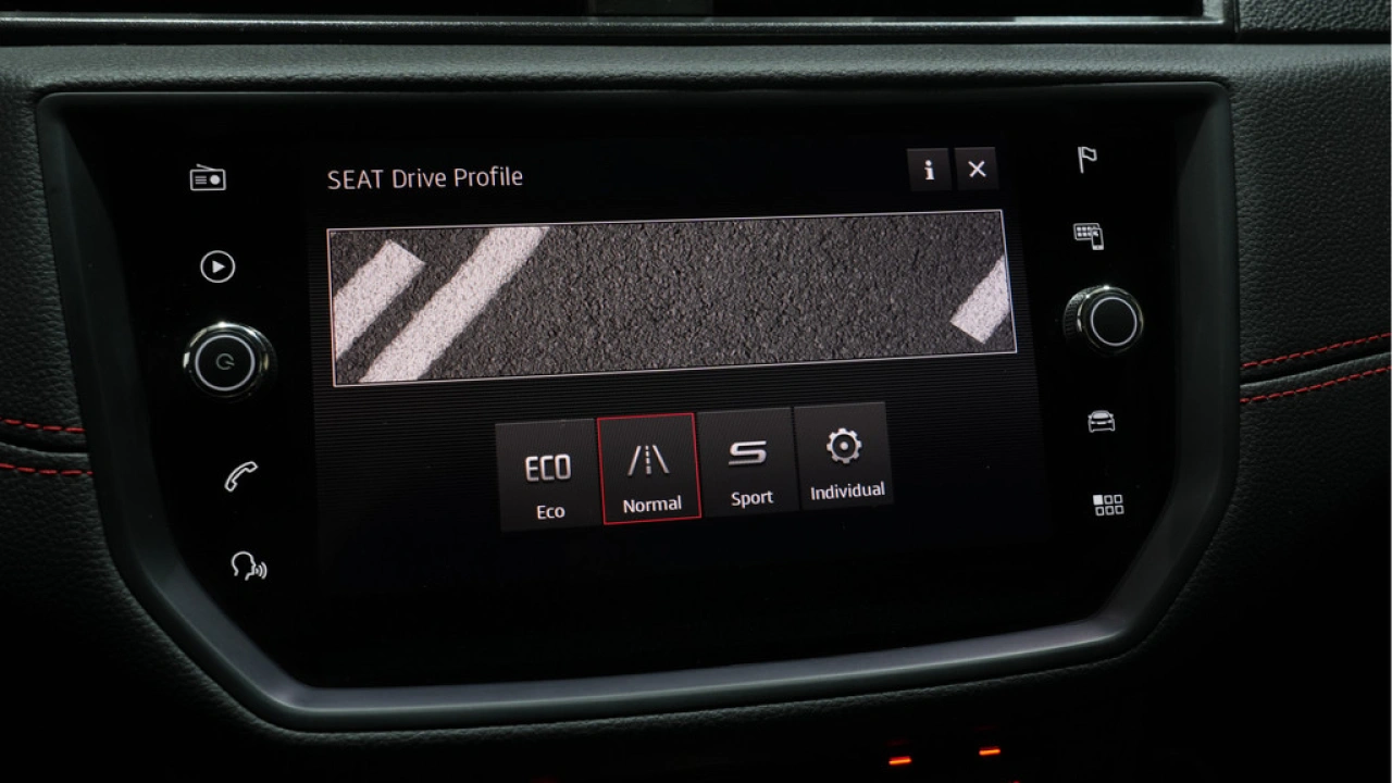 SEAT Arona 1.5 TSI EVO FR Business Intense