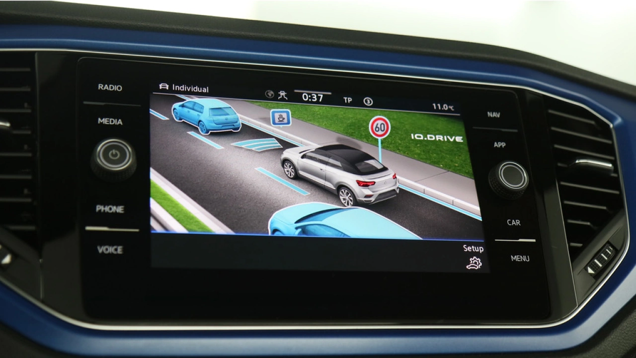 Volkswagen T-Roc Cabrio 1.5 TSI 150pk Automaat R-Line BlackStyle