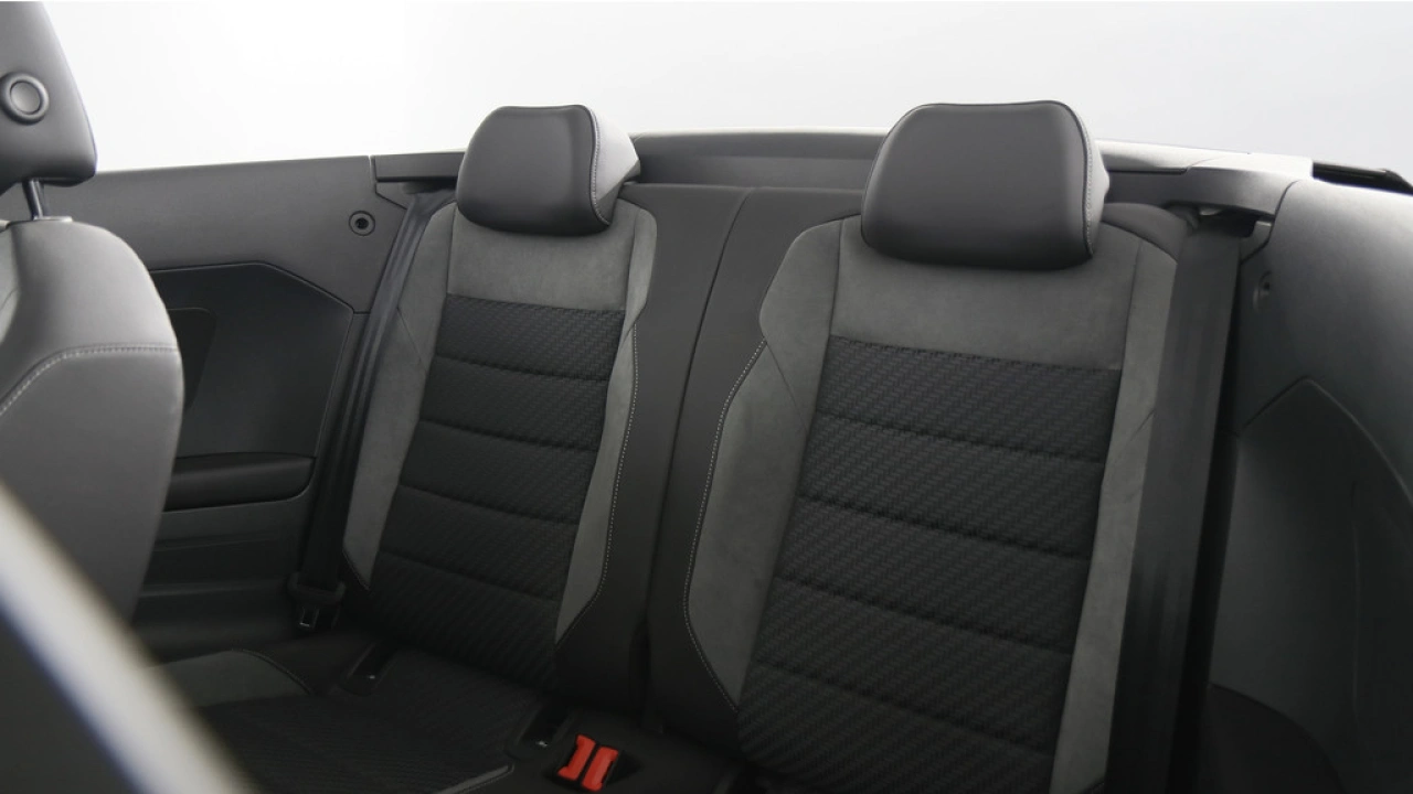 Volkswagen T-Roc Cabrio 1.5 TSI 150pk Automaat R-Line BlackStyle