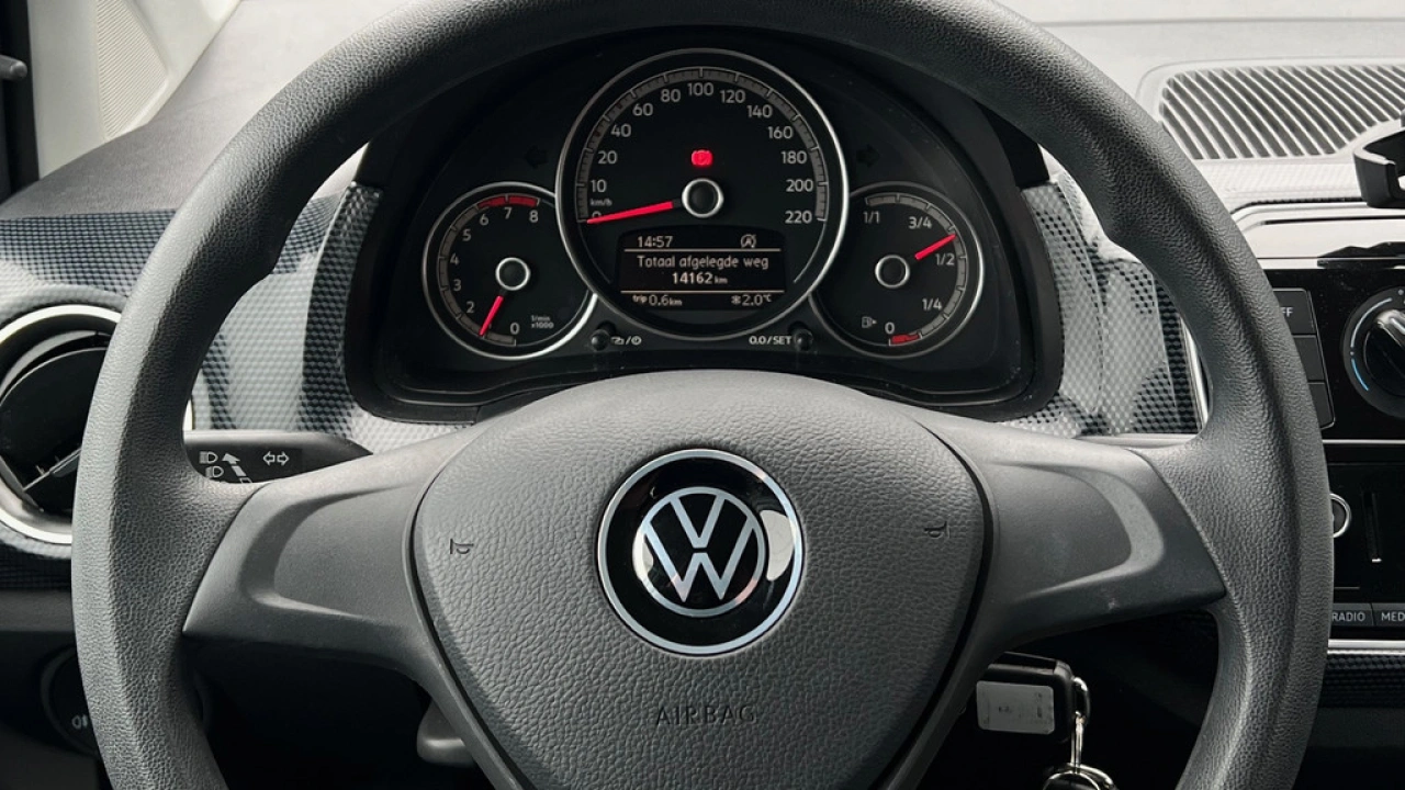 Volkswagen up! 1.0 65pk Airco Lane Assist Bluetooth