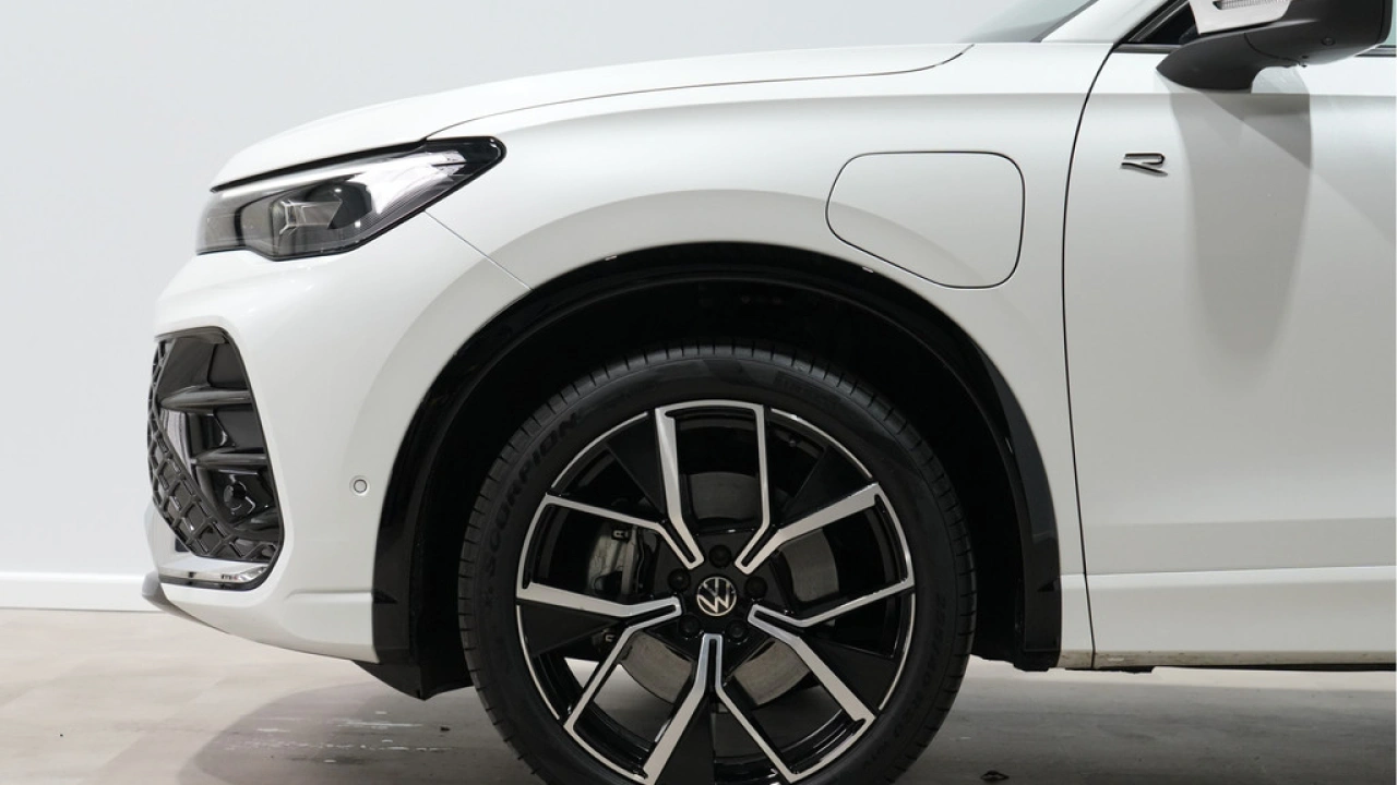 Volkswagen Tiguan 1.5 eHybrid 204pk R-Line Business