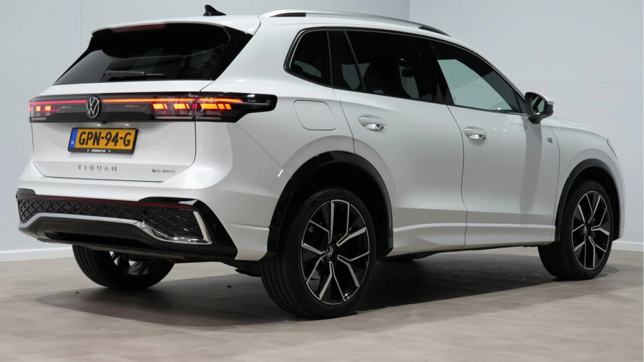 Volkswagen Tiguan 1.5 eHybrid 204pk R-Line Business