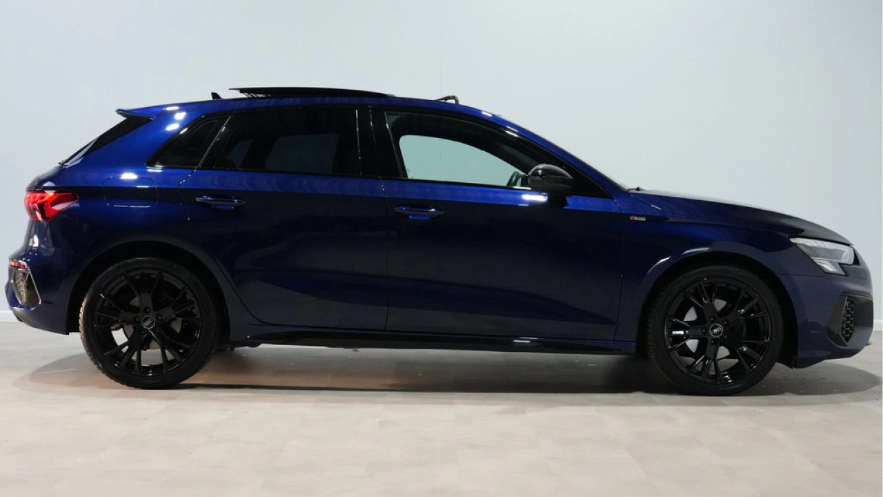 Audi A3 Sportback 30 TFSI 110pk S-Tronic S-Line