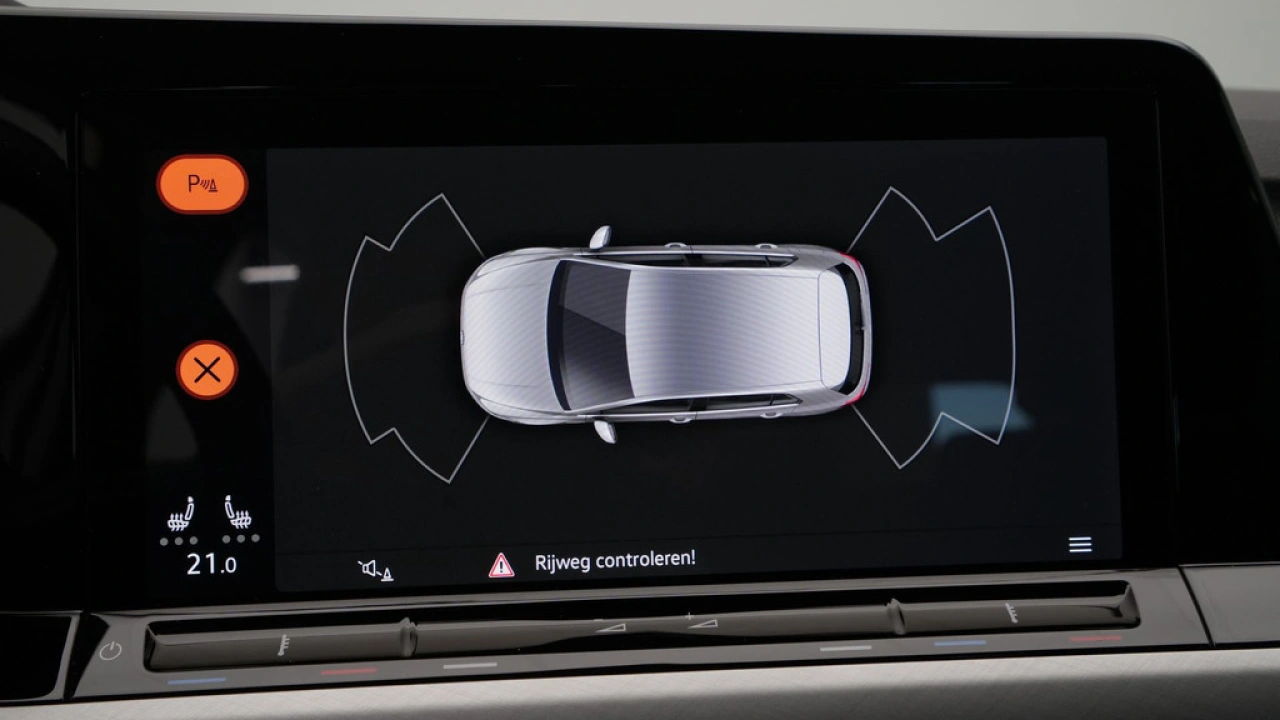 Volkswagen Golf 1.0 TSI 110pk Life Business