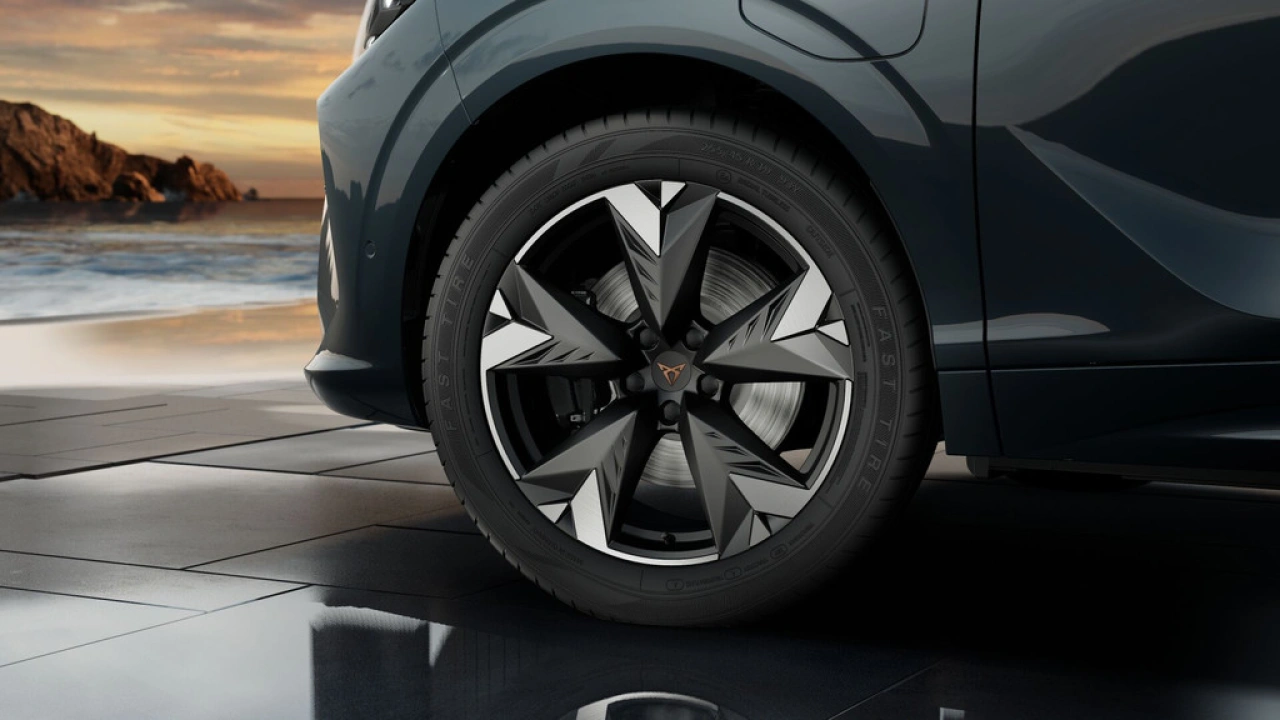 CUPRA Terramar 1.5 TSI e-Hybrid 204 6DSG Business