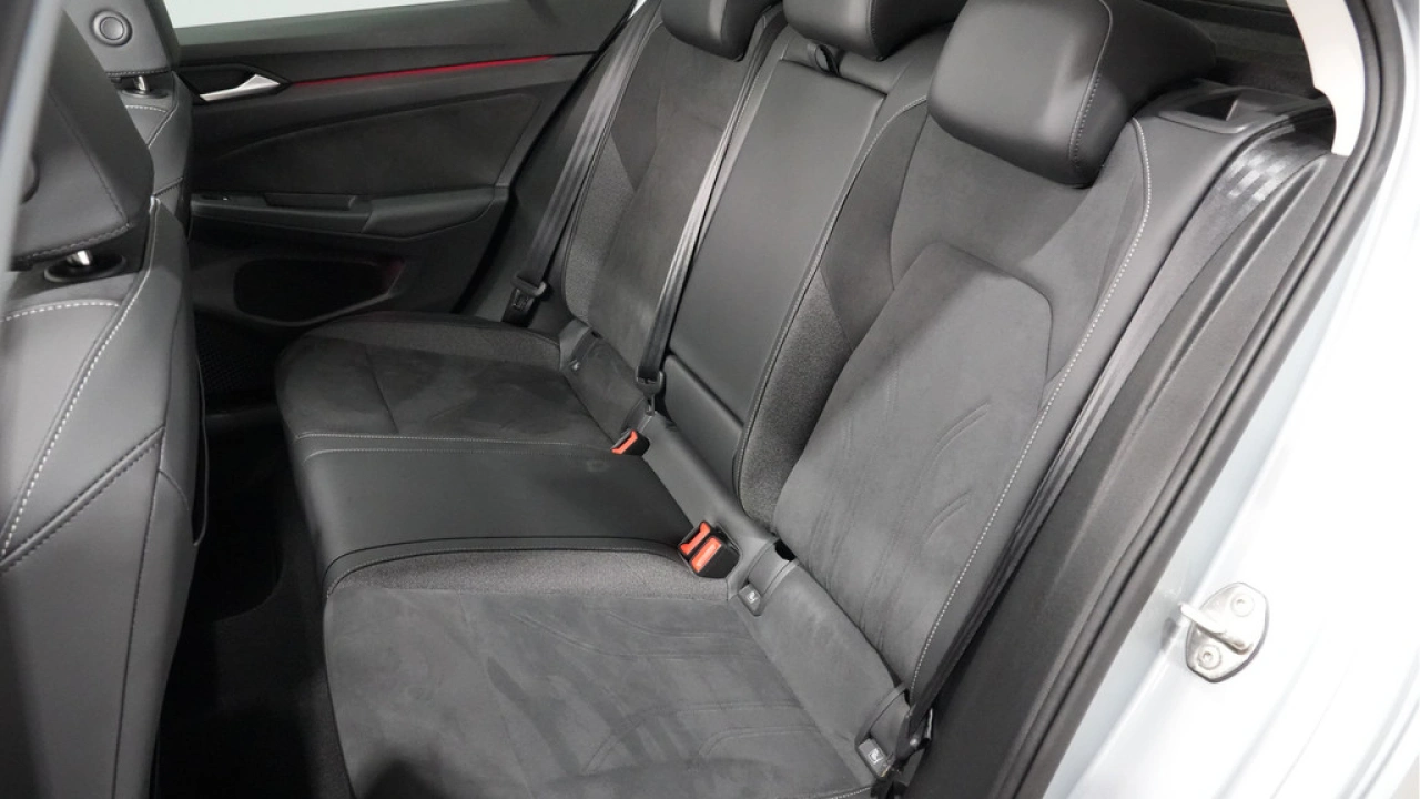 Volkswagen Golf 1.5 eHybrid Life Edition