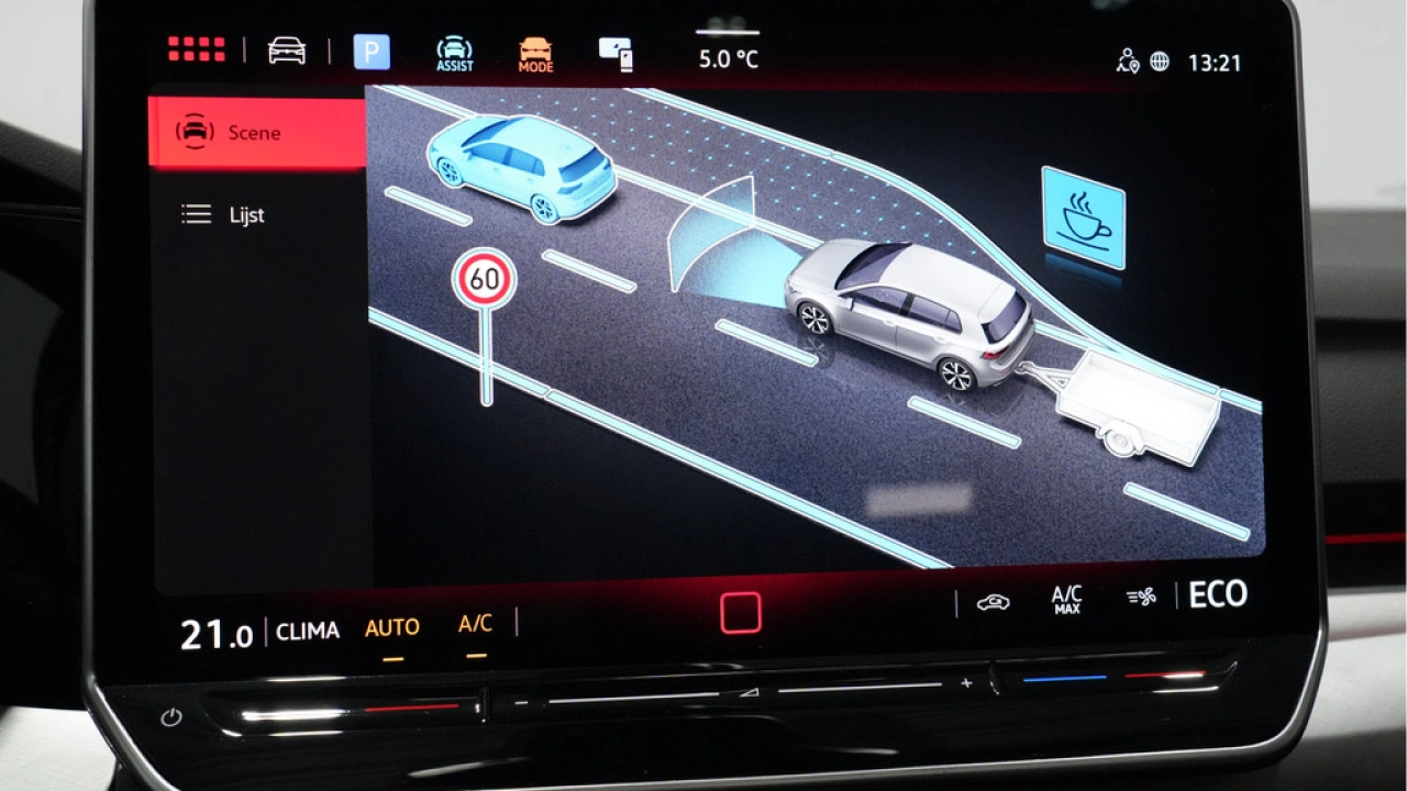 Volkswagen Golf 1.5 eHybrid Life Edition