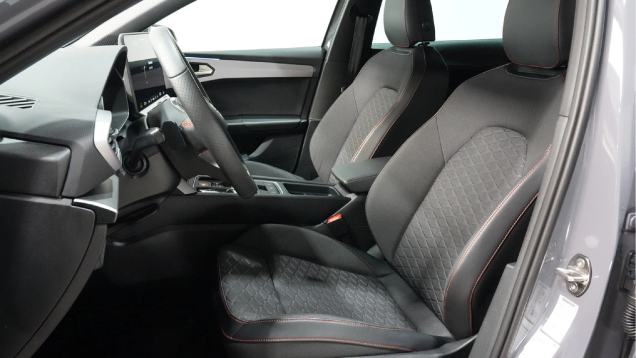 SEAT Leon Sportstourer 1.5 TSI e-Hybrid FR Business