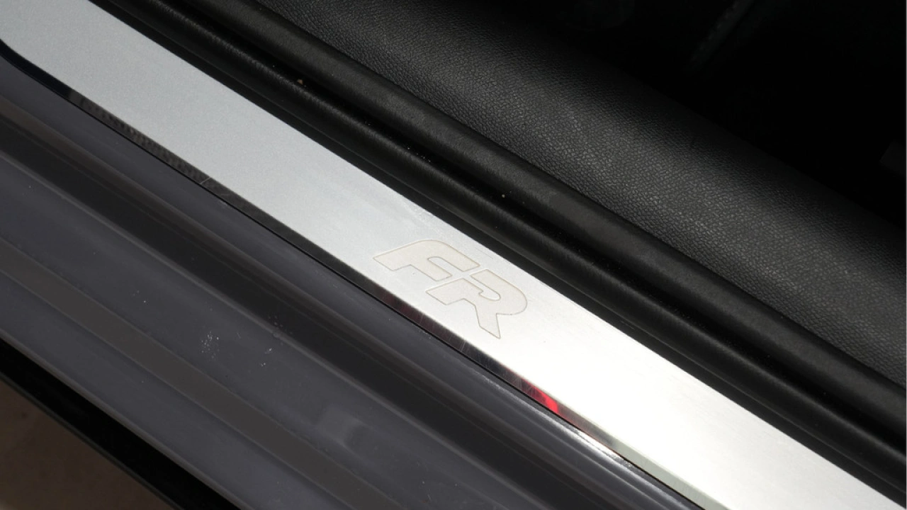 SEAT Leon Sportstourer 1.5 TSI e-Hybrid FR Business