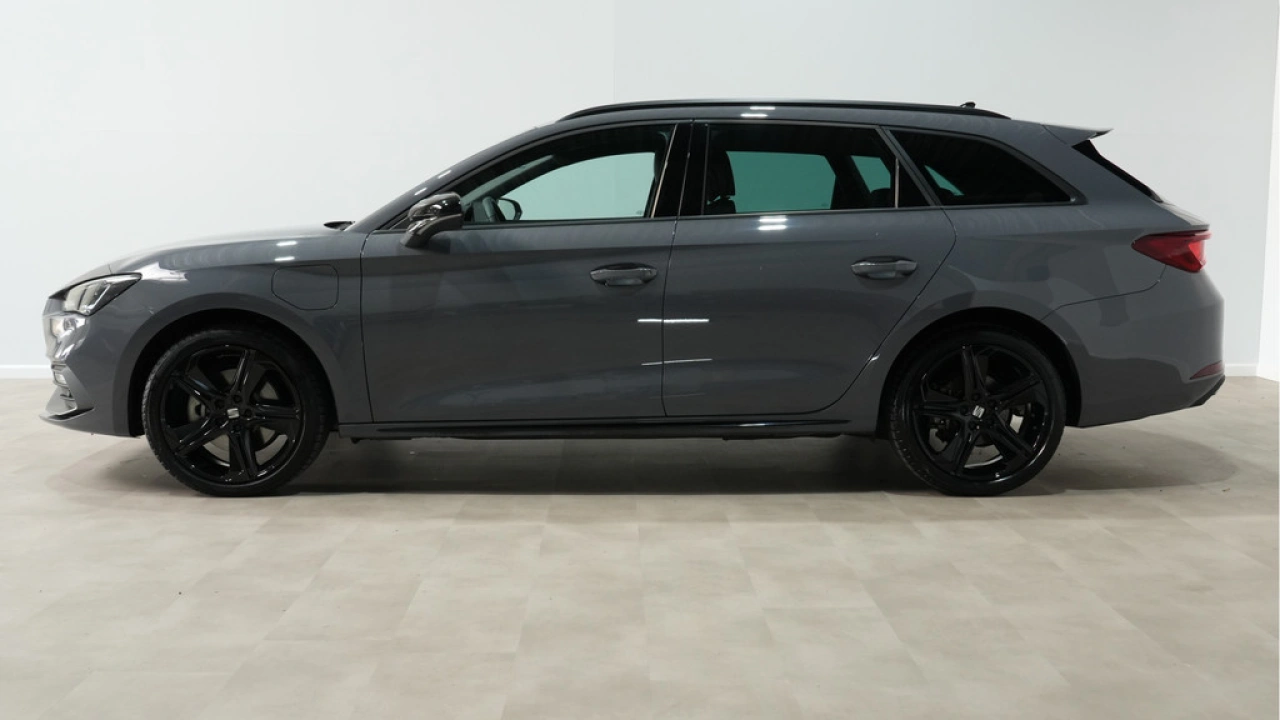 SEAT Leon Sportstourer 1.5 TSI e-Hybrid FR Business