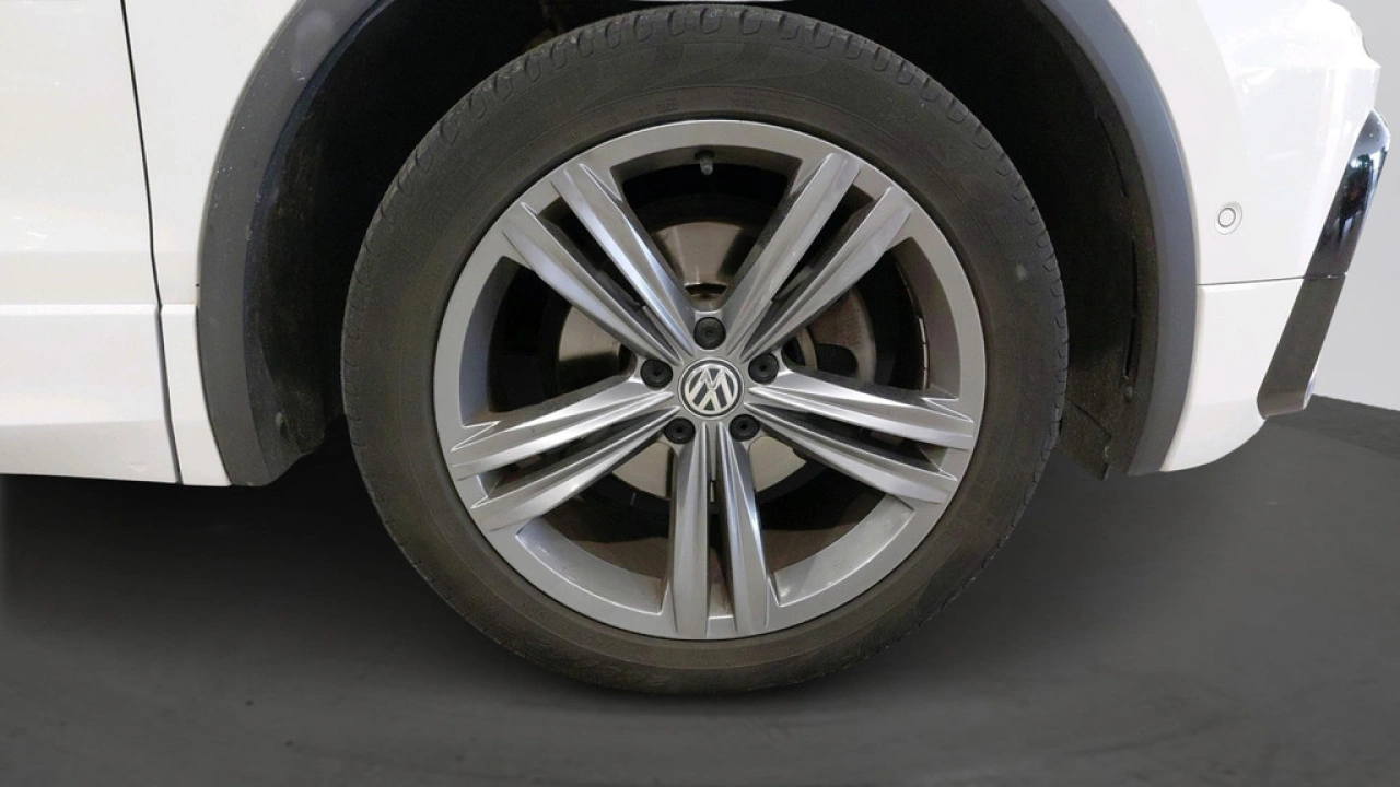 Volkswagen Tiguan Allspace 1.5 TSI Highline Business R 7p. | Trekhaak | Camera | Panoramadak | Ergo Stoel |