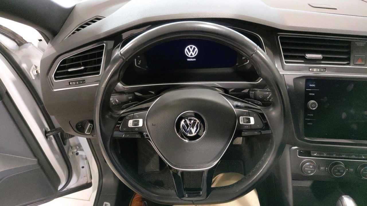 Volkswagen Tiguan Allspace 1.5 TSI Highline Business R 7p. | Trekhaak | Camera | Panoramadak | Ergo Stoel |