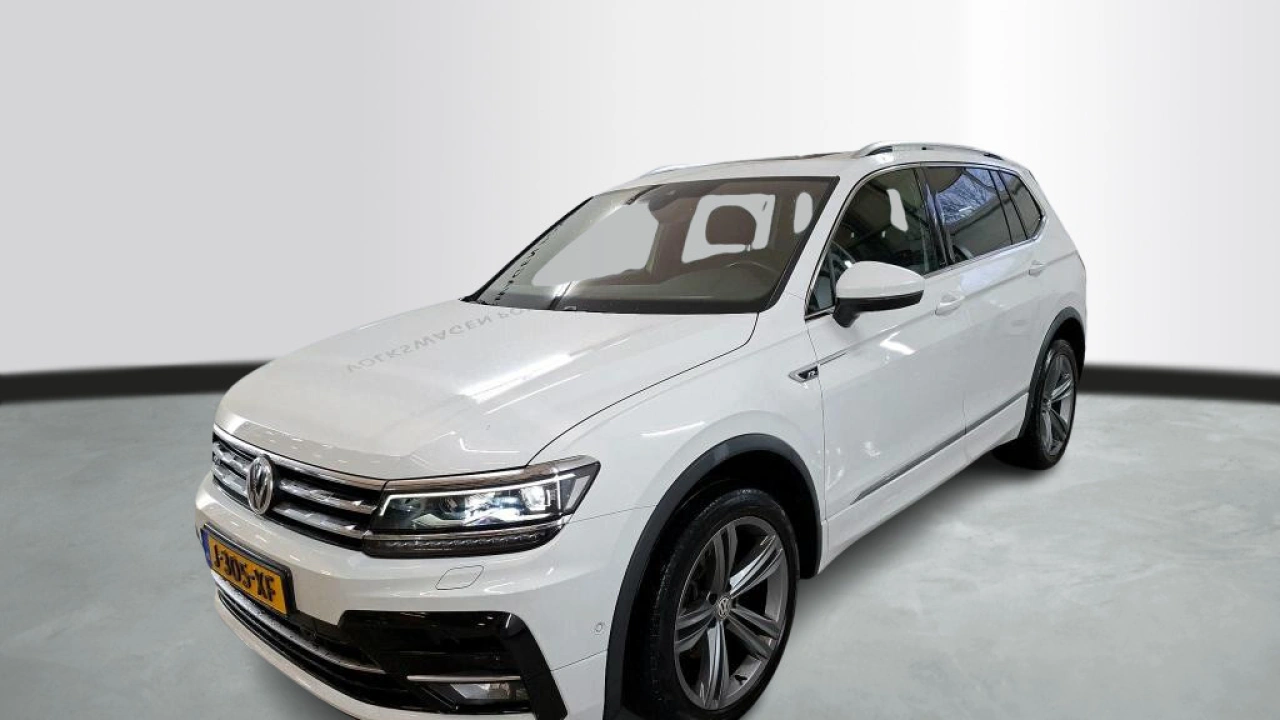 Volkswagen Tiguan Allspace 1.5 TSI Highline Business R 7p. | Binnenkort beschikbaar |